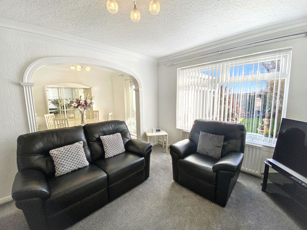 Property photo 3 of 23