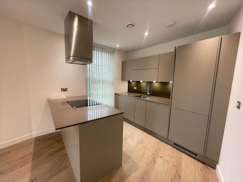 Property photo 2 of 9 Photo 8