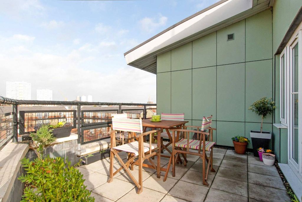 Property photo 1 of 16 Picture No. 02