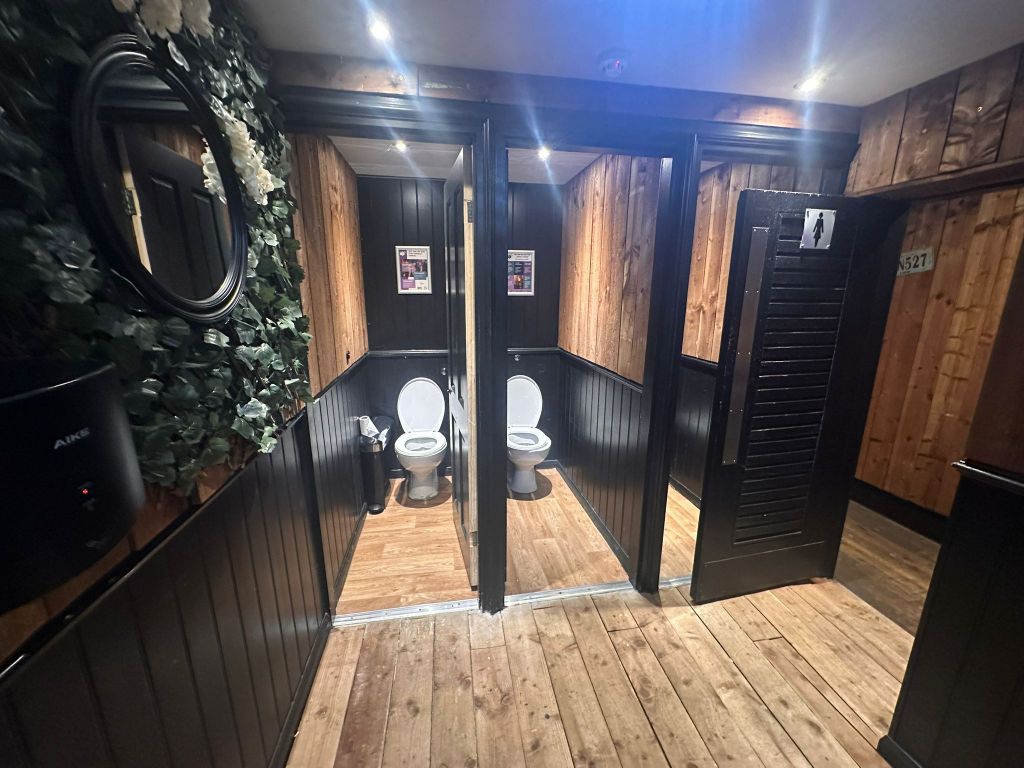 Property photo 3 of 8