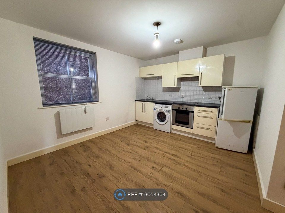 Property photo 1 of 3