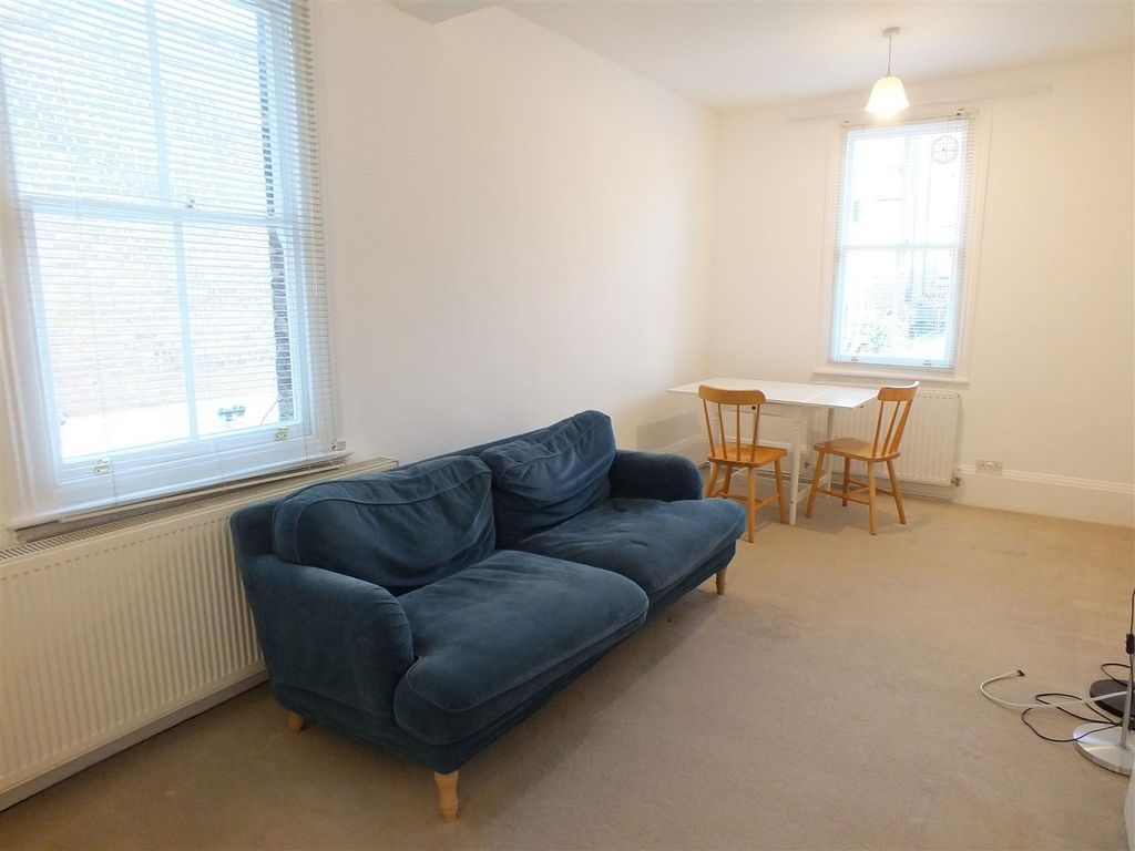 Property photo 3 of 8 Livingroom 2.Jpg