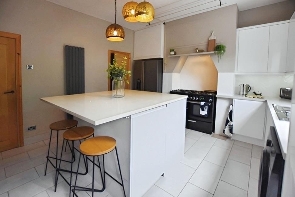 Property photo 3 of 8 Kitchen Diner
