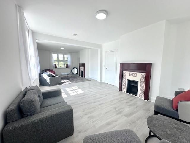 Property photo 2 of 14 7d9721c0209391354F8Bdefe8B6Bcb18.Jpeg