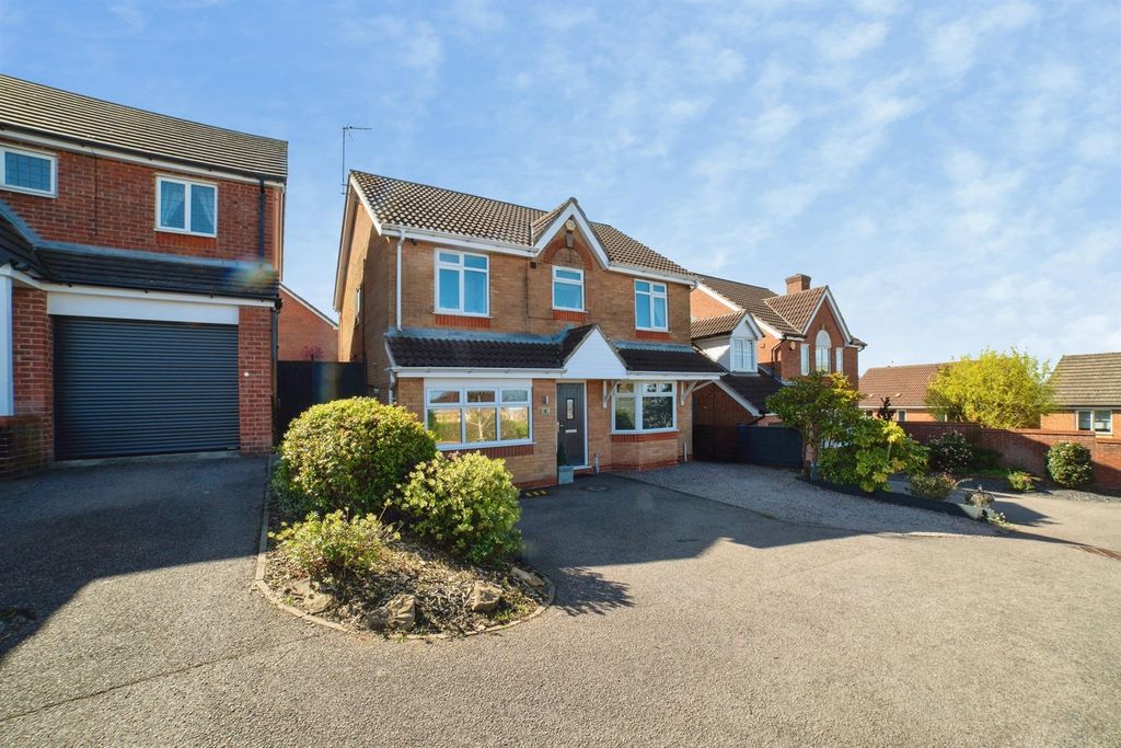 Property photo 1 of 34