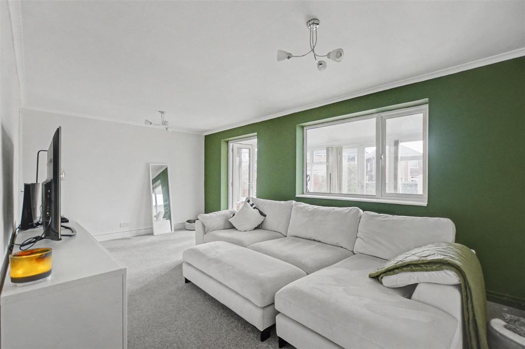 Property photo 3 of 22 Lounge_1.Jpeg