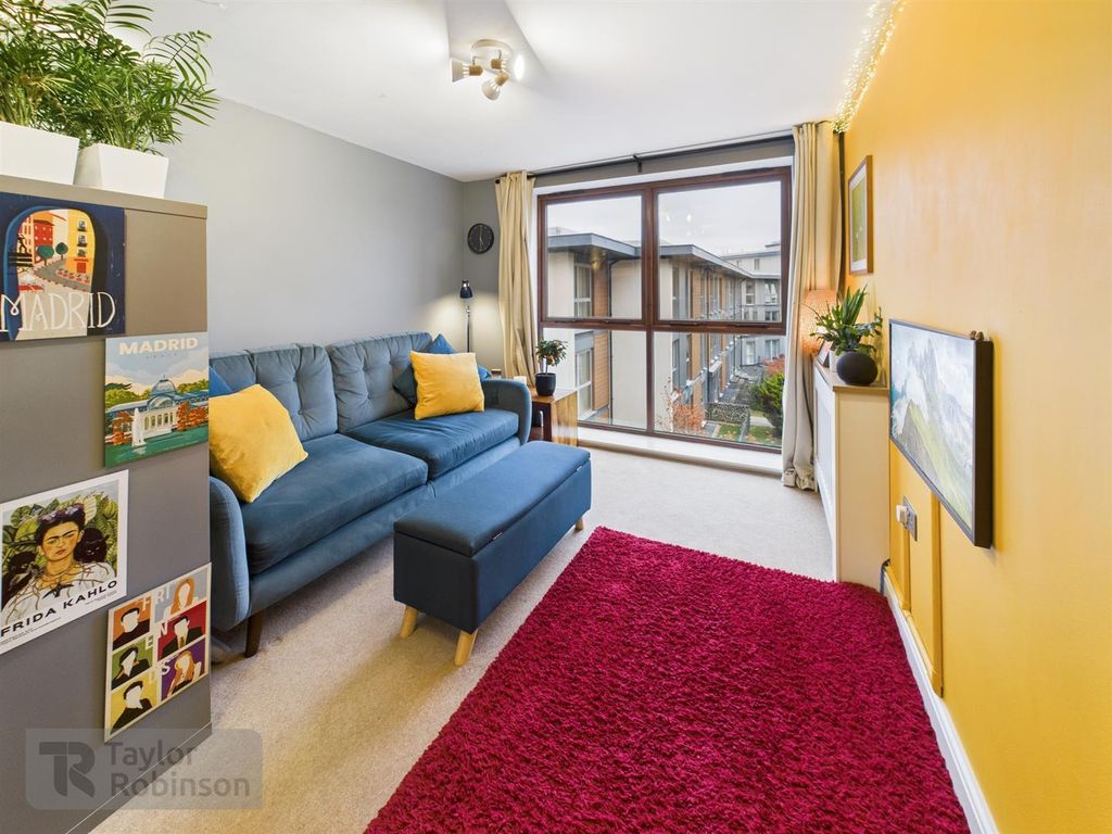 Property photo 2 of 12 Update Howlands.Jpg