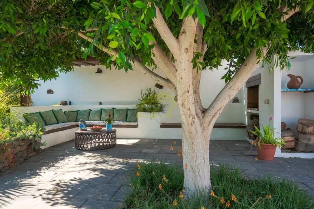 Property photo 3 of 30