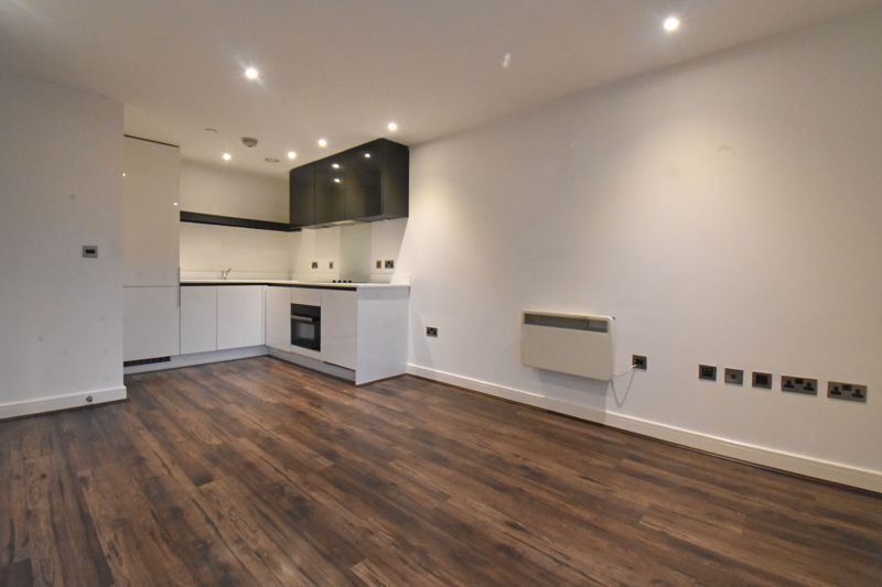 Property photo 2 of 7 Photo 3