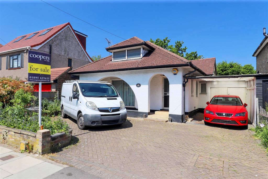 Property photo 1 of 12