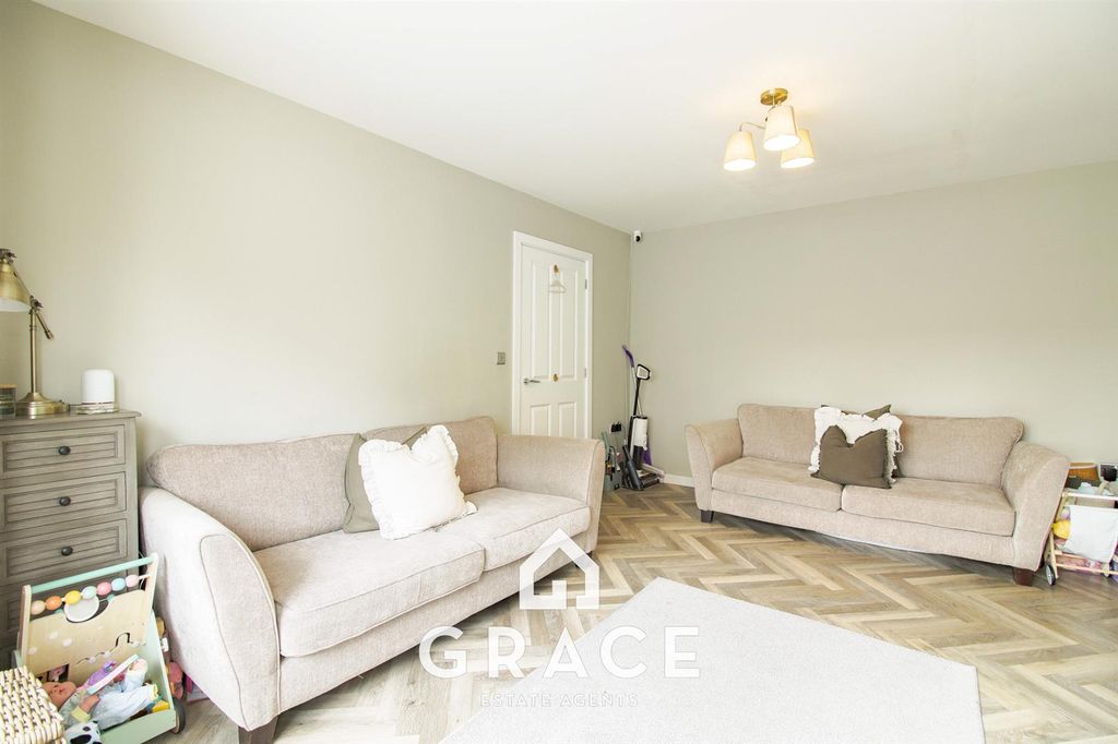 Property photo 3 of 22 Untitled_Hdr-26-2.Jpg