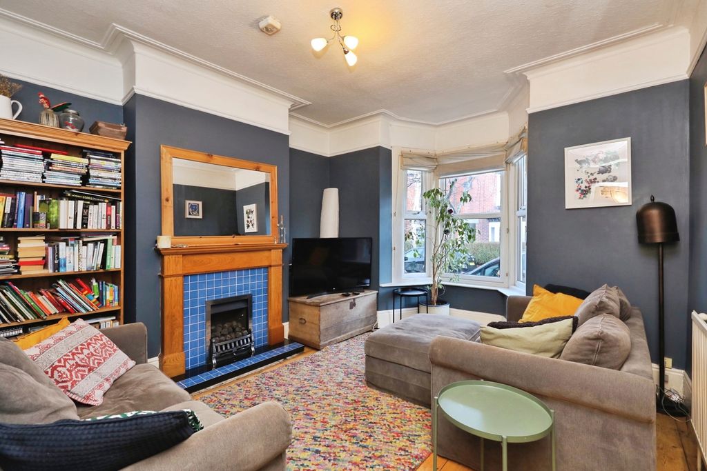 Property photo 2 of 25 Pbox-Img.Jpg