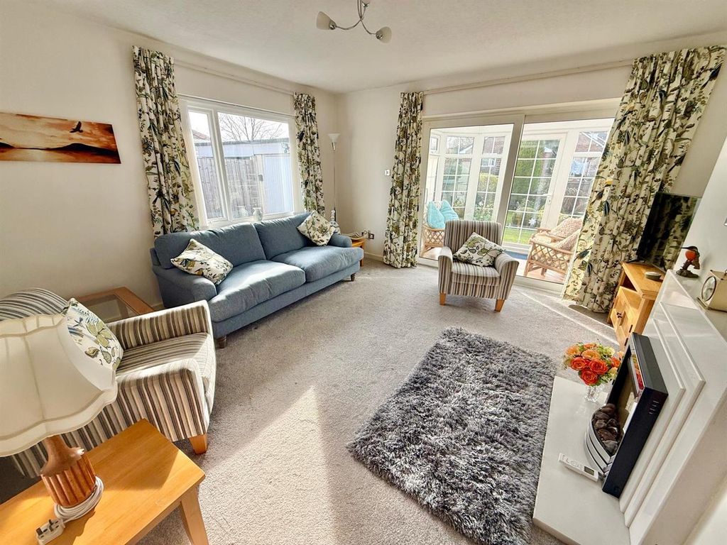 Property photo 3 of 13