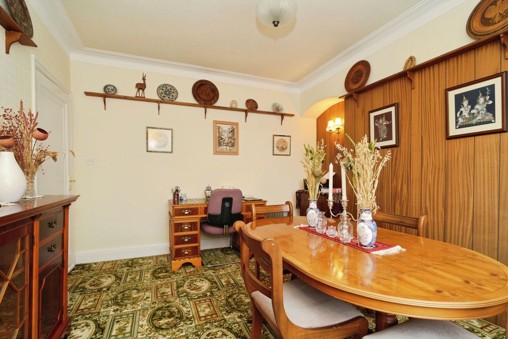 Property photo 3 of 30 Pbox-Img.Jpg