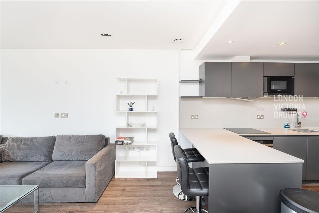Property photo 3 of 19 1-3789.Jpg