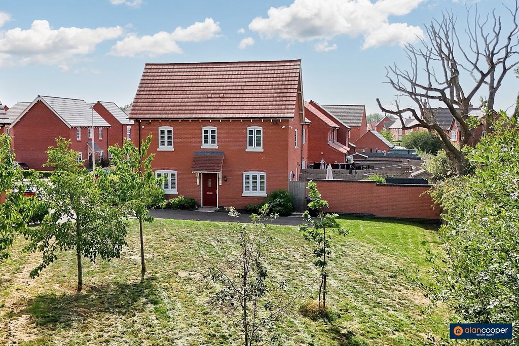 Property photo 1 of 24 4402941