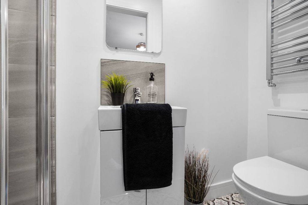 Property photo 2 of 26