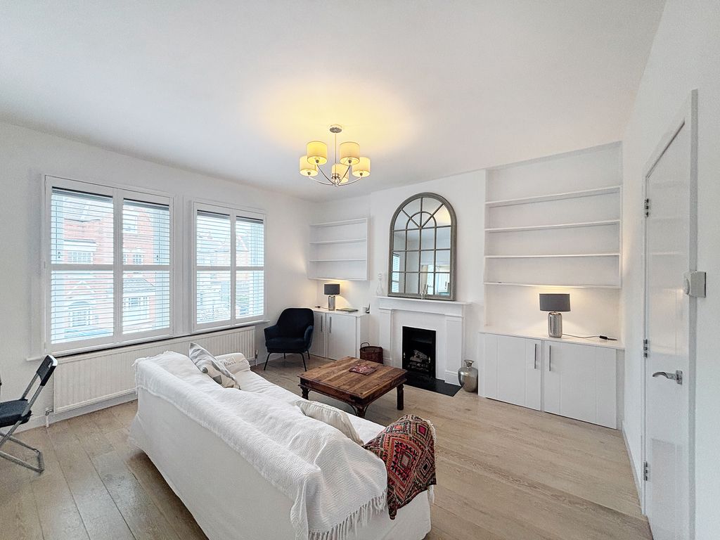 Property photo 1 of 5