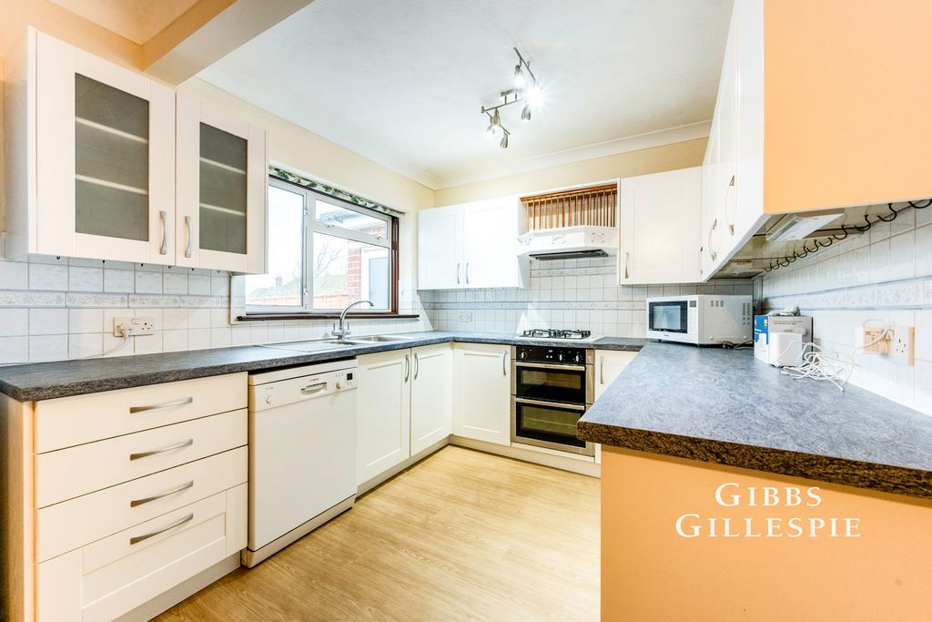 Property photo 2 of 10 Photo