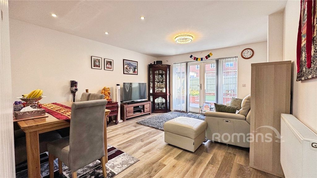 Property photo 2 of 22 Picture No. 26