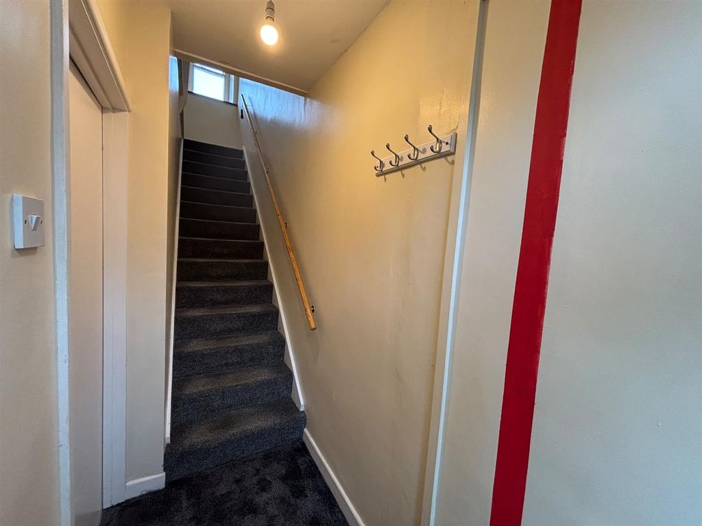 Property photo 2 of 27 8 Aberfan  (27).Jpeg