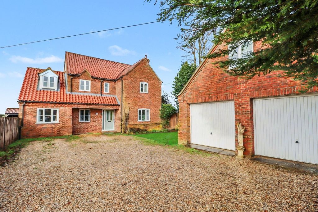 Property photo 1 of 35 4878331