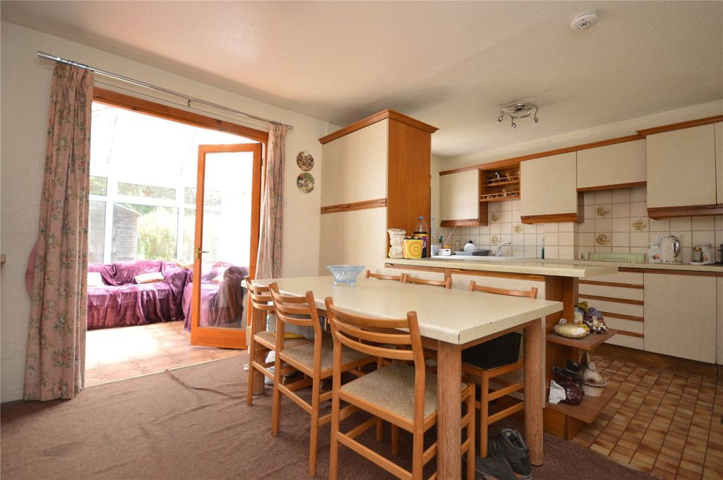 Property photo 3 of 12 Picture 3