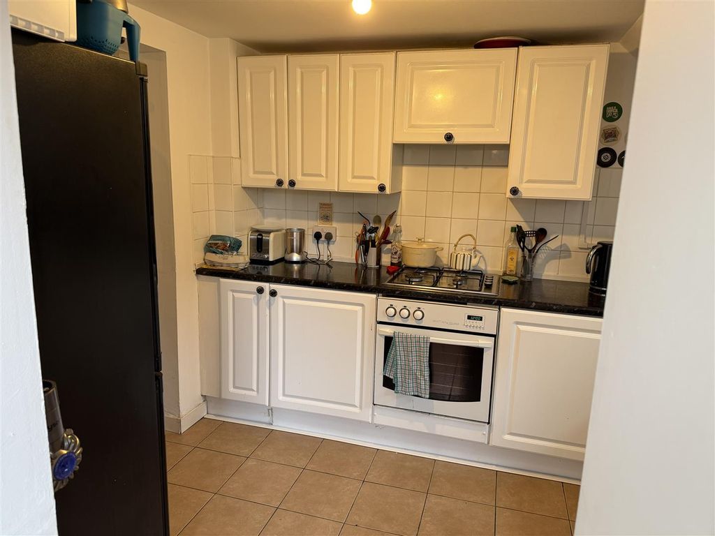 Property photo 2 of 12 Img_6385.Jpg
