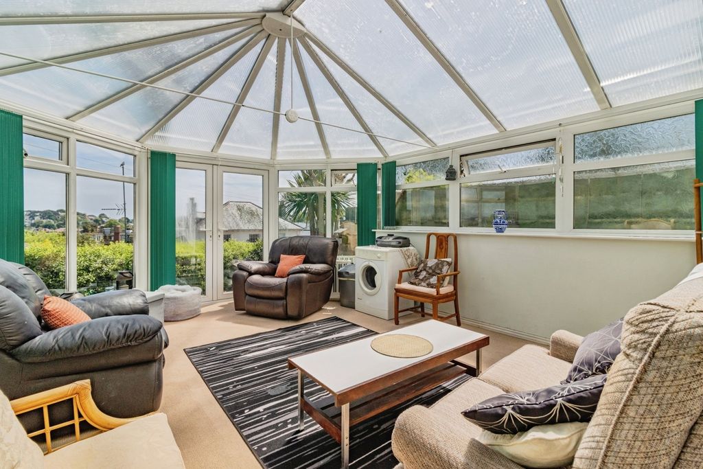 Property photo 2 of 30 78