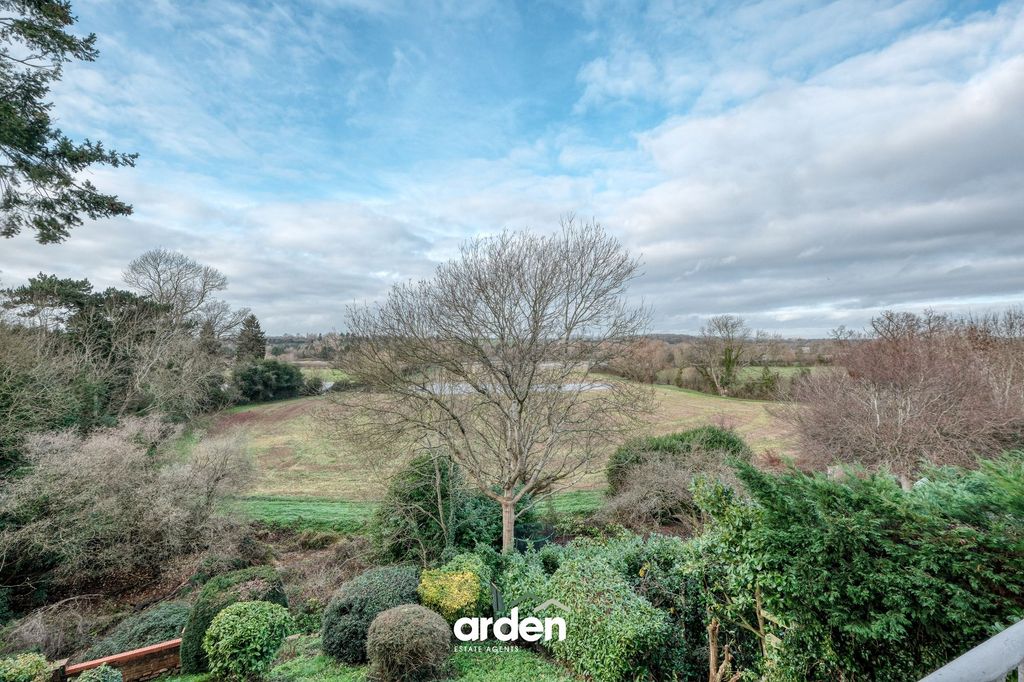 Property photo 3 of 13