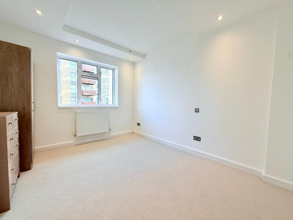 Property photo 3 of 8 Photo 3