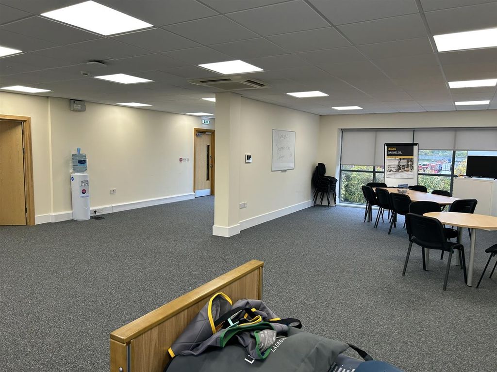 Property photo 3 of 8 Img_1867.Jpeg