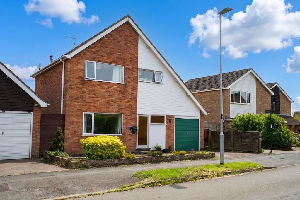 Property photo 1 of 34