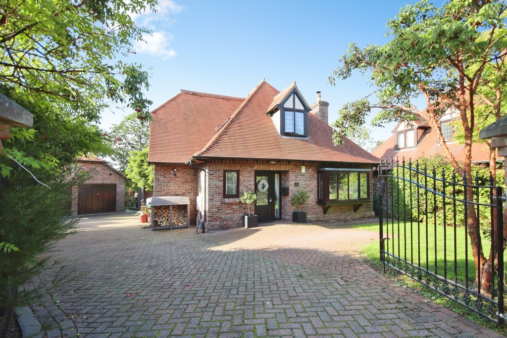 Property photo 1 of 45