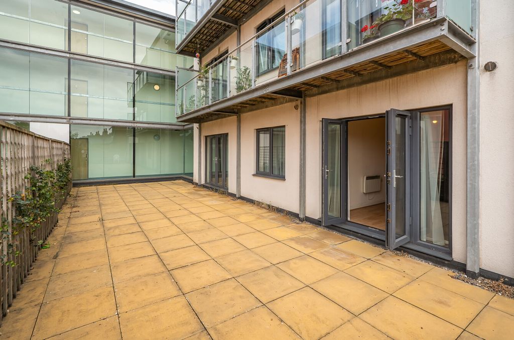 Property photo 1 of 8 1493143-9-6A56159...