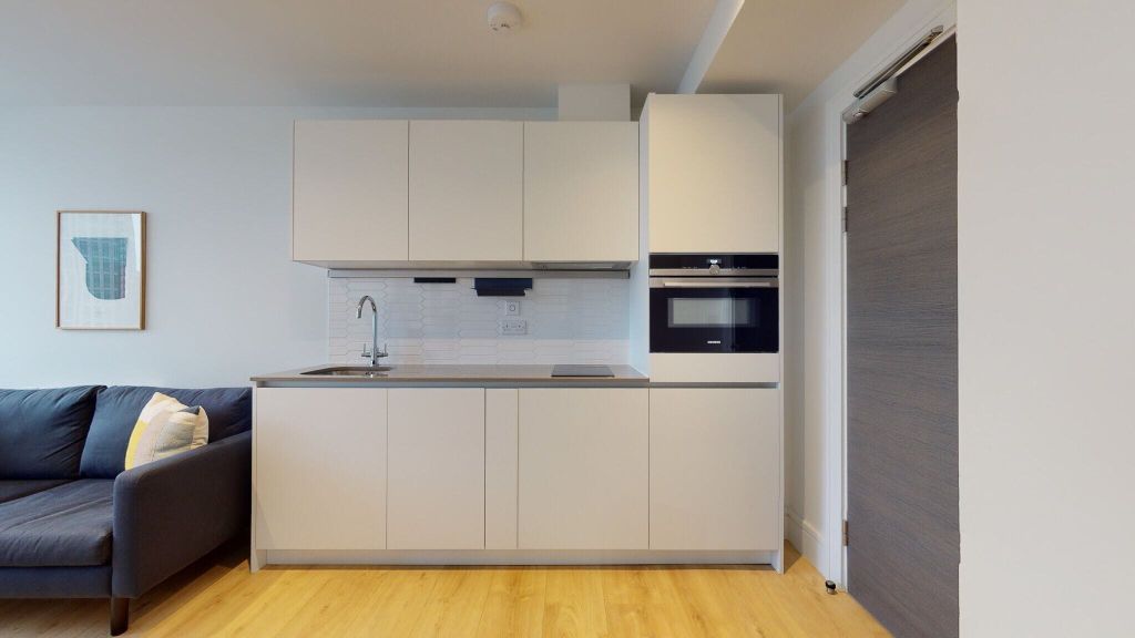 Property photo 2 of 19 Kitchen