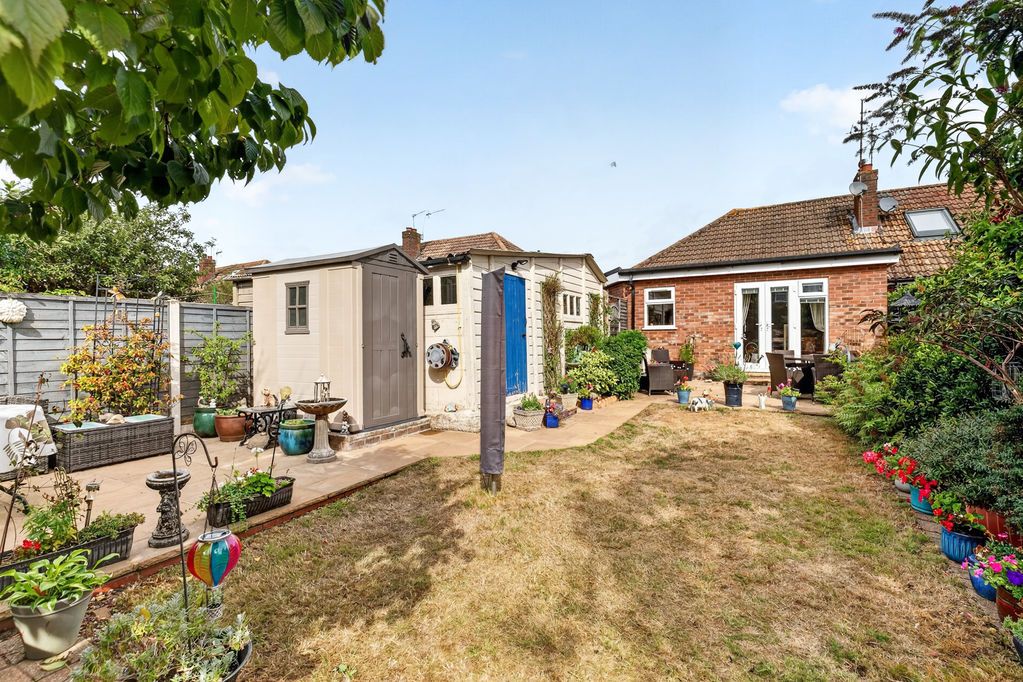 Property photo 2 of 19 Photo 11