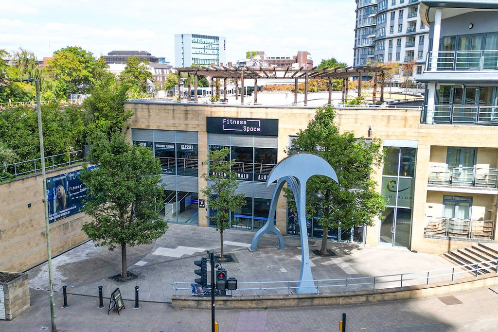 Property photo 3 of 9 6-14 Centrium, Station Approach, Woking Gu22 7Pa