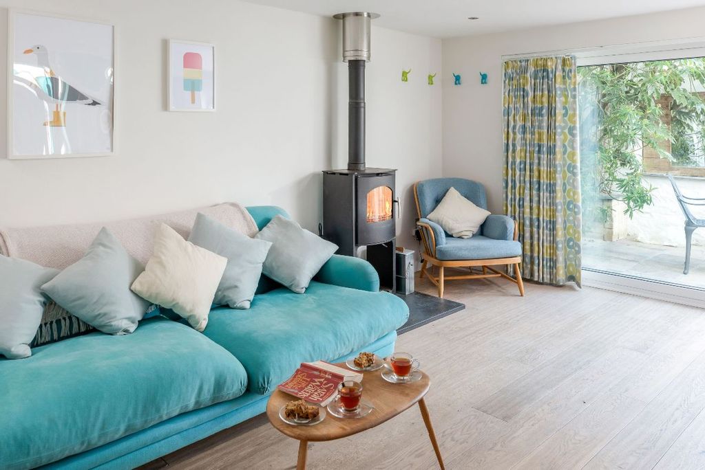 Property photo 3 of 8