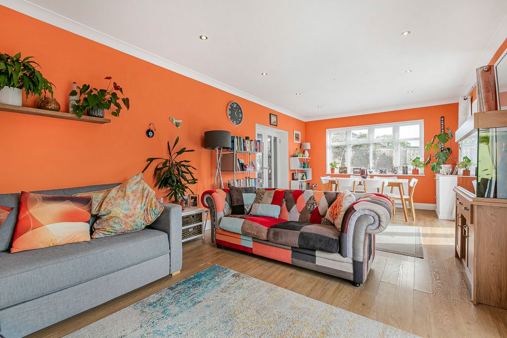 Property photo 3 of 18 Reception Room