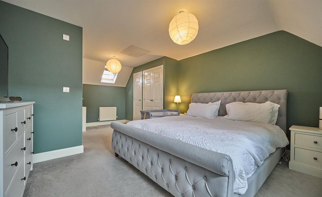 Property photo 2 of 15 Bedroom One