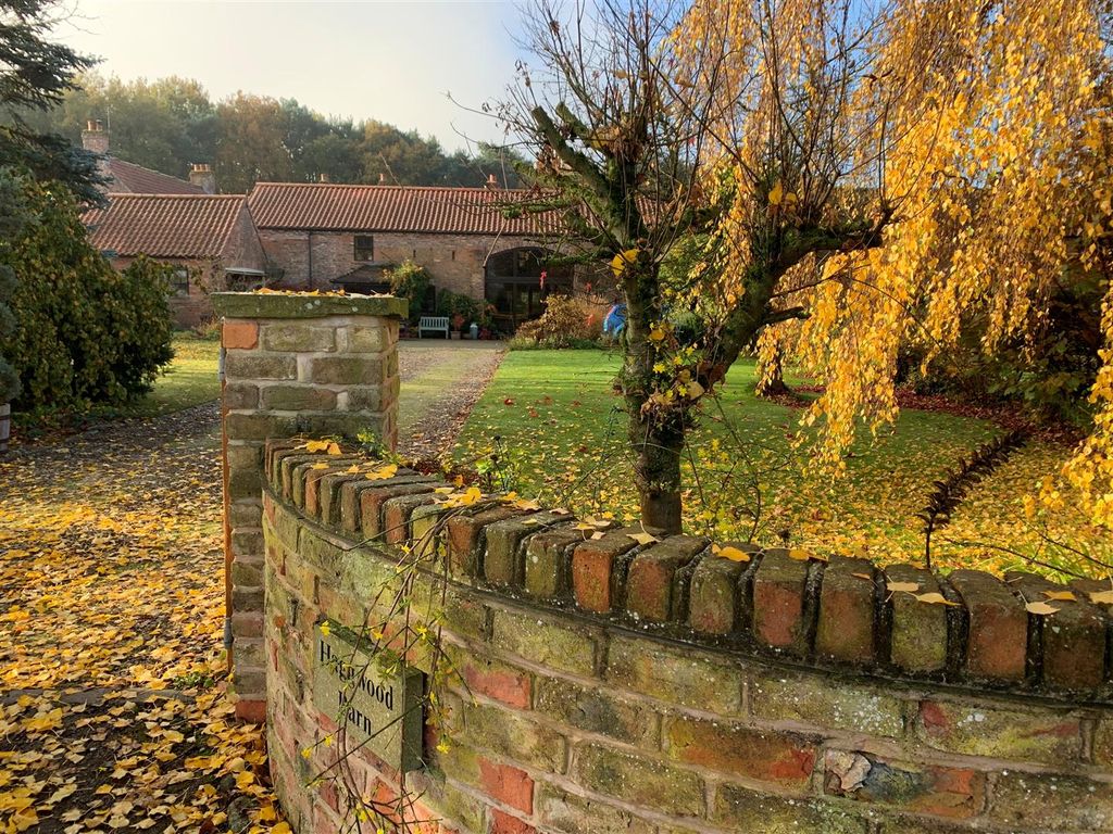 Property photo 1 of 34 Garden View 3.Jpg