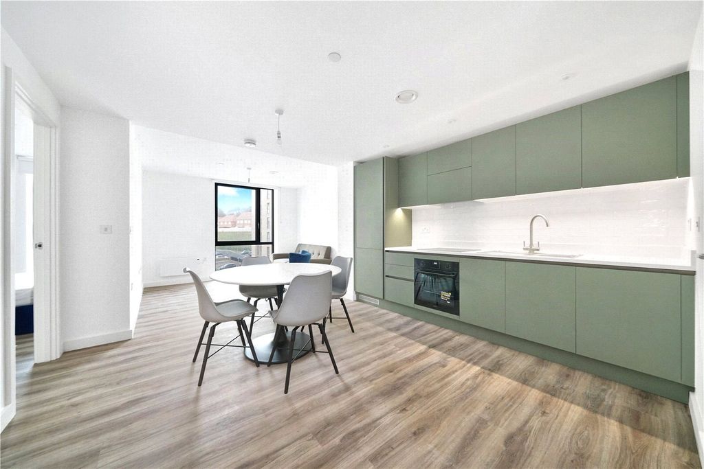 Property photo 1 of 7 Picture No. 11