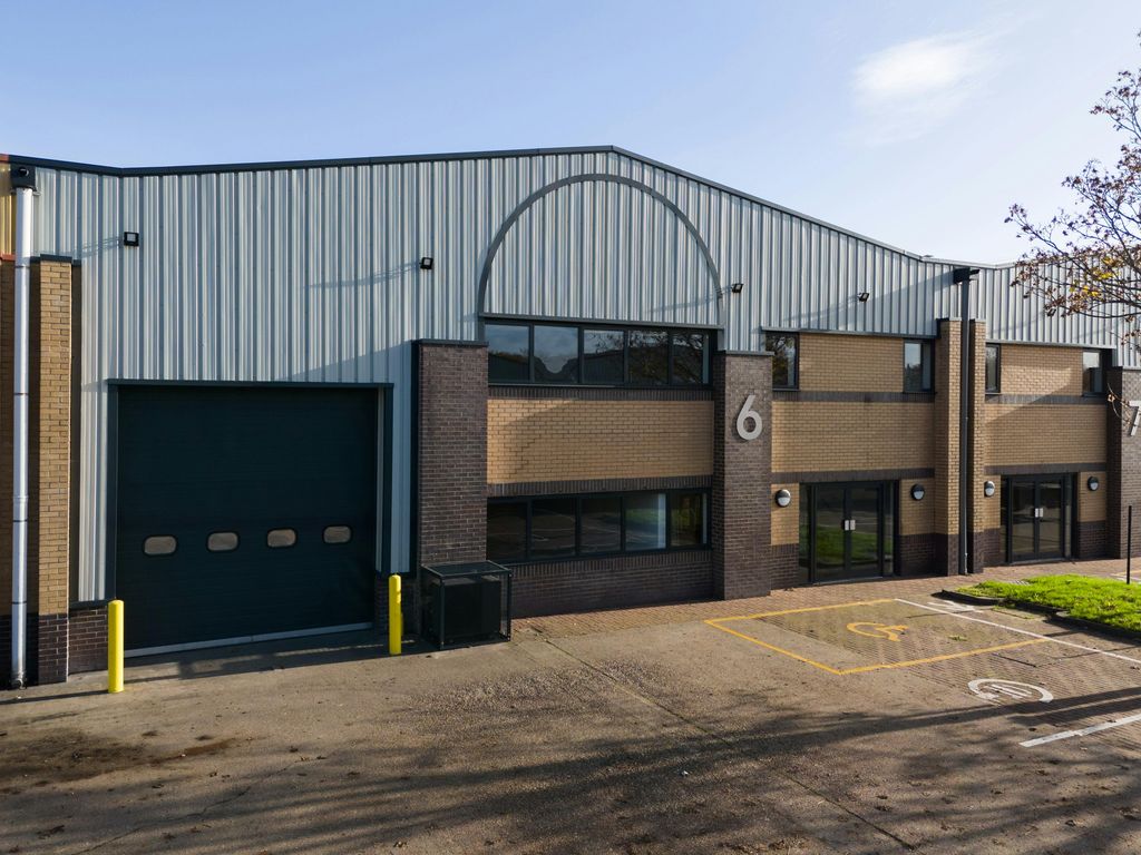 Property photo 3 of 9 Euroway Tp_Unit 6_028.Jpg