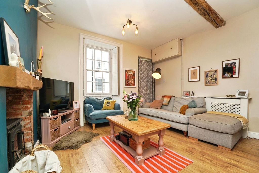 Property photo 3 of 13 Pbox-Img.Jpg