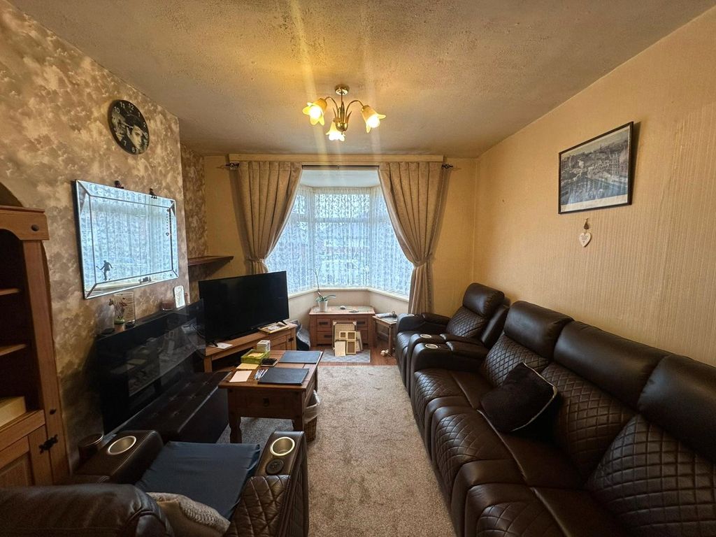 Property photo 3 of 18 Picture No. 22