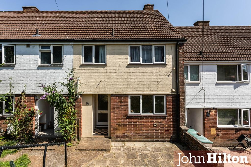 Property photo 1 of 16 Thompson Road -2.Jpg