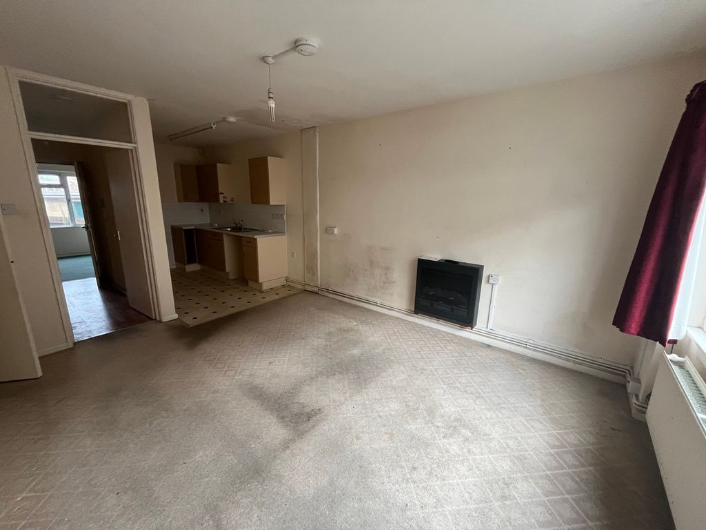 Property photo 2 of 8 Photograph