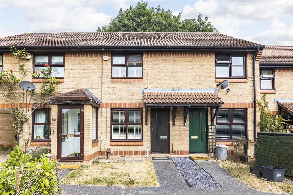 Property photo 1 of 17