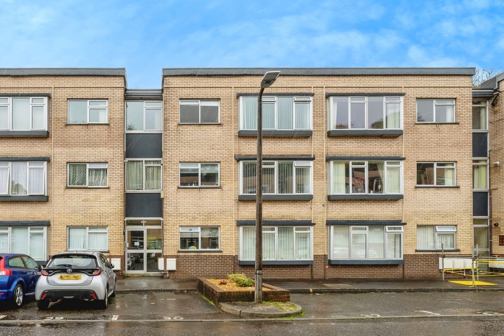 Property photo 1 of 17 Photo